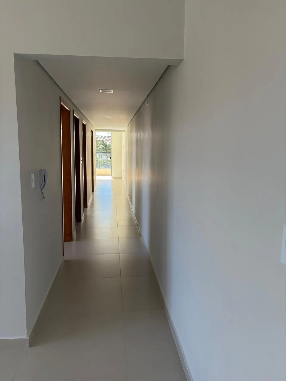 Corredor interno do apartamento