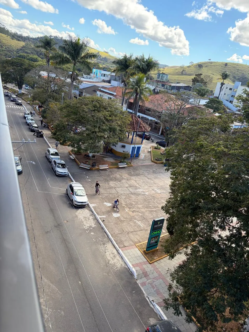 Vista da praça do centro